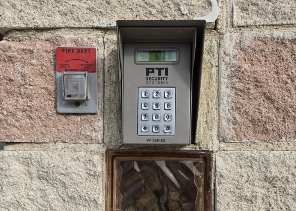 Facility photo: //images.sparefoot.com/medium/2438676994308a979f6.jpg