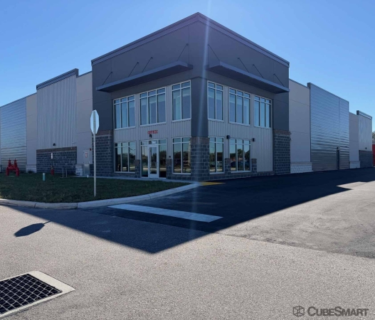 Facility photo: //images.sparefoot.com/medium/243922698ae537d534c.jpg