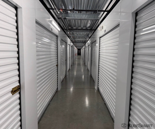 Facility photo: //images.sparefoot.com/medium/243922698d8c072ed38.jpg