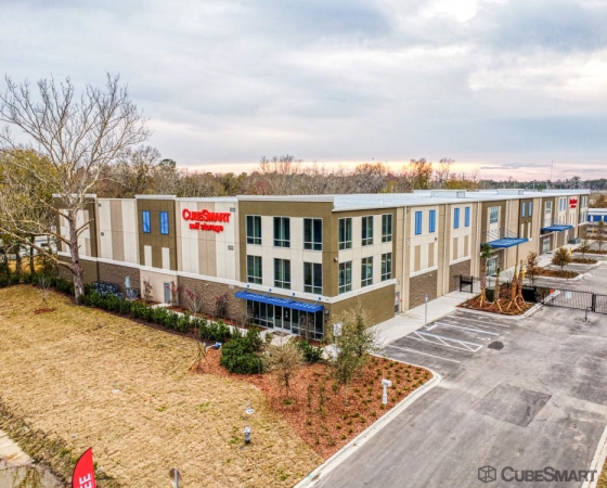 Facility photo: //images.sparefoot.com/medium/24392369ddea4aaa14c.jpg