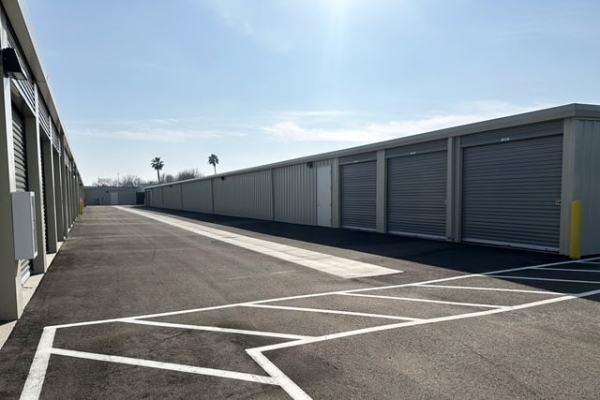 Facility photo: //images.sparefoot.com/medium/24393269e62c953a797.jpg