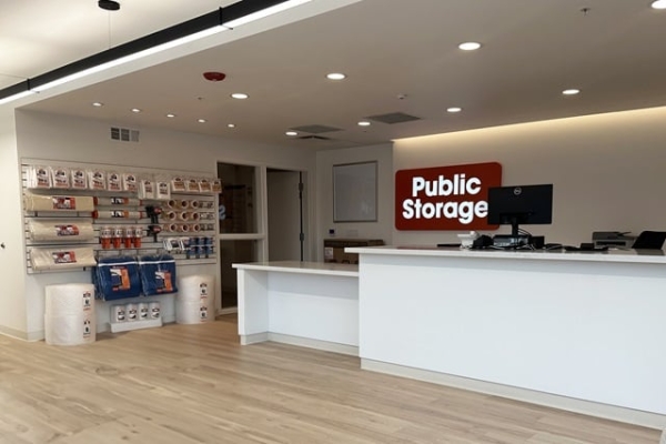 Facility photo: //images.sparefoot.com/medium/24393269e62c960e6eb.jpg