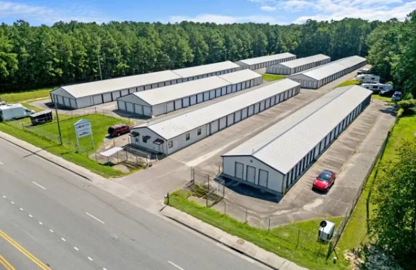 Storage Units at Storage King USA - 186 - South Live Oak Drive - 2728 South Live Oak Drive