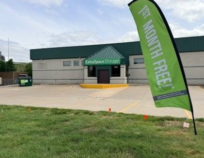Facility photo: //images.sparefoot.com/medium/2439476a0da5b38b8df.jpg