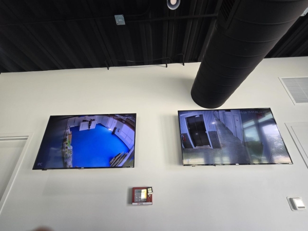 Facility photo: //images.sparefoot.com/medium/24395469e3748560b50.jpg