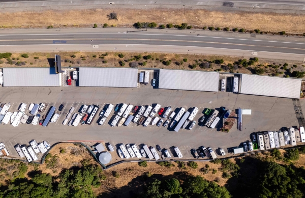 Facility photo: //images.sparefoot.com/medium/2439896980ec2c50072.jpg