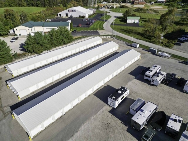 Facility photo: //images.sparefoot.com/medium/24399369d32448948f2.jpeg