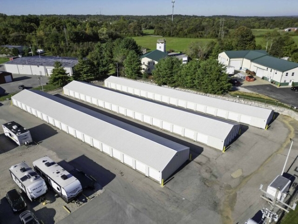 Facility photo: //images.sparefoot.com/medium/24399369d324496630e.jpeg