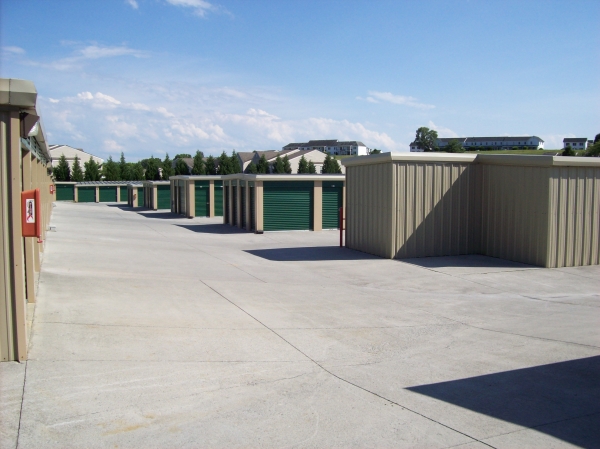 Facility photo: //images.sparefoot.com/medium/24400569812204647d6.jpg