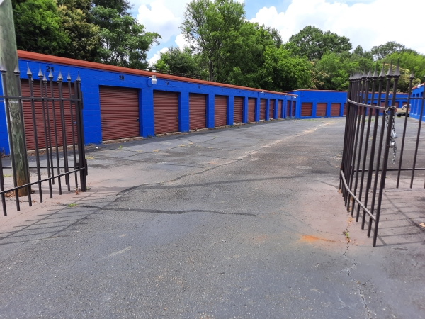 Storage Units at 2 Step Storage - Montgomery - 1601 Crouson Street
