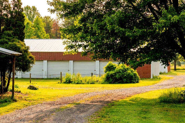 Facility photo: //images.sparefoot.com/medium/24401569835463968c0.jpg