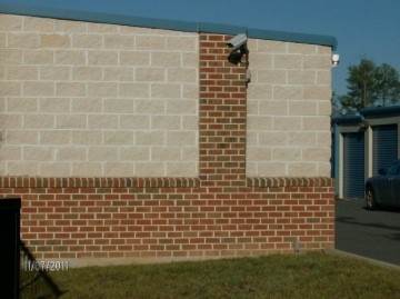 Facility photo: //images.sparefoot.com/medium/244072698a0d640787a.jpg