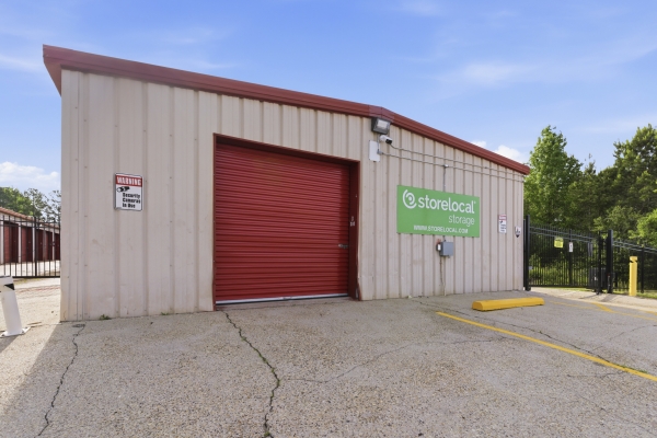 Facility photo: //images.sparefoot.com/medium/24408869fb93451f2db.jpg