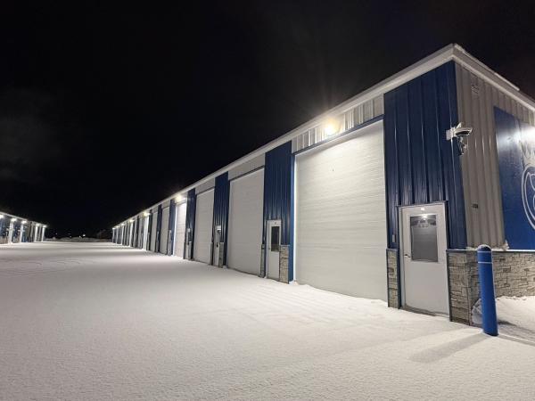 Facility photo: //images.sparefoot.com/medium/244102698e152687252.jpg