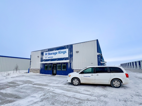 Facility photo: //images.sparefoot.com/medium/244102698e55912a8f6.jpg