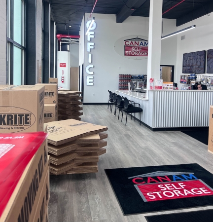 Facility photo: //images.sparefoot.com/medium/24410369e2441c82059.jpg