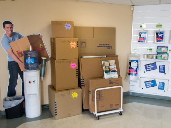 Facility photo: //images.sparefoot.com/medium/244110698ce8eac8c08.jpg