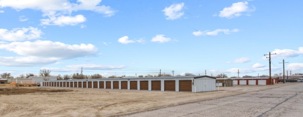 Facility photo: //images.sparefoot.com/medium/24418969979af57040e.jpg