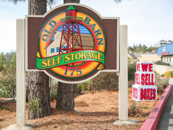 Facility photo: //images.sparefoot.com/medium/2442166998f97b834ce.jpg