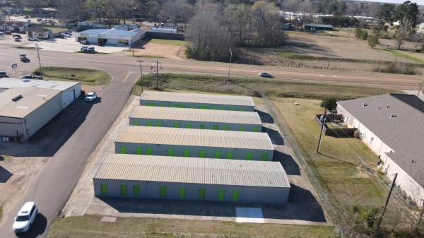 Facility photo: //images.sparefoot.com/medium/2442496a1a8b20eb56b.jpg