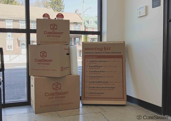 Facility photo: //images.sparefoot.com/medium/24434969f70800d5d77.jpg
