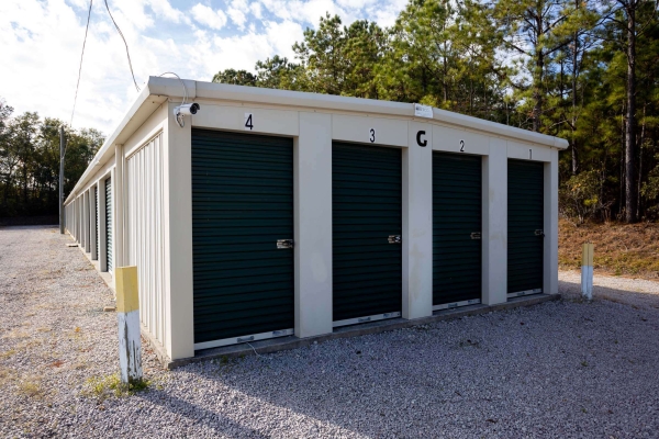 Facility photo: //images.sparefoot.com/medium/24436069dfb59559522.jpg