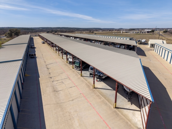 Facility photo: //images.sparefoot.com/medium/2444666a2470ee63485.jpg