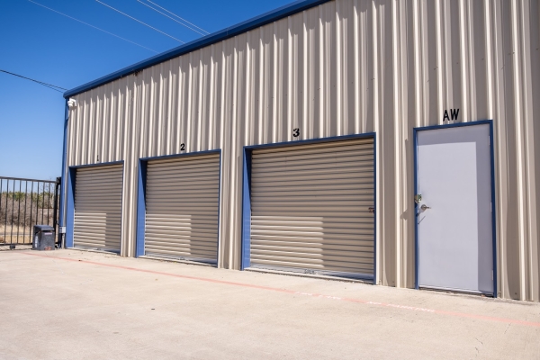Facility photo: //images.sparefoot.com/medium/2444666a2470ef78345.jpg