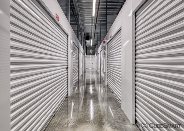 Storage Units at CubeSmart Self Storage - 7150 Fruitville Road