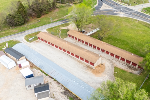 Facility photo: //images.sparefoot.com/medium/24453669ceed123f92b.jpg