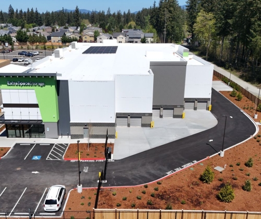 Facility photo: //images.sparefoot.com/medium/24454369fb11390cf31.jpg