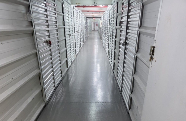 Facility photo: //images.sparefoot.com/medium/24454569da394053c59.jpg