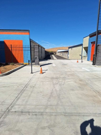 Storage Units at Mountain Top Self Storage - 795 West Tehachapi Boulevard