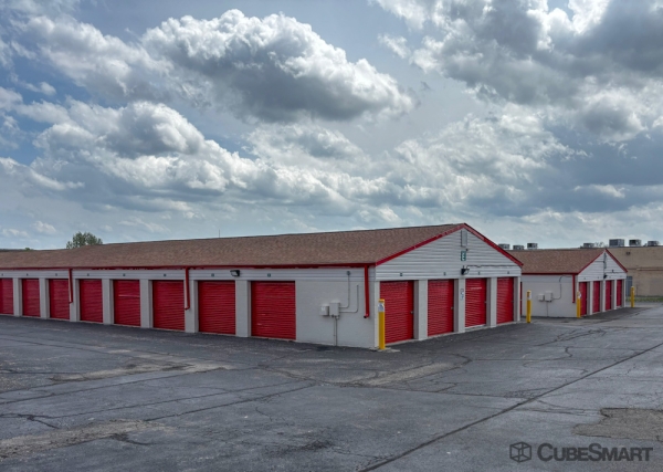 Facility photo: //images.sparefoot.com/medium/2447306a196179a544b.jpg