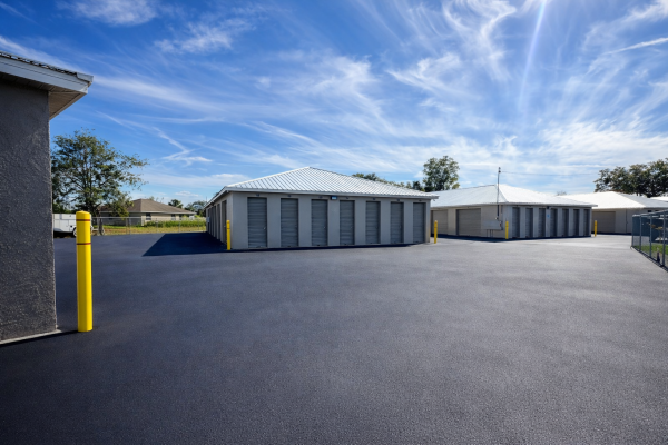 Facility photo: //images.sparefoot.com/medium/24473969cc06d056a2c.png