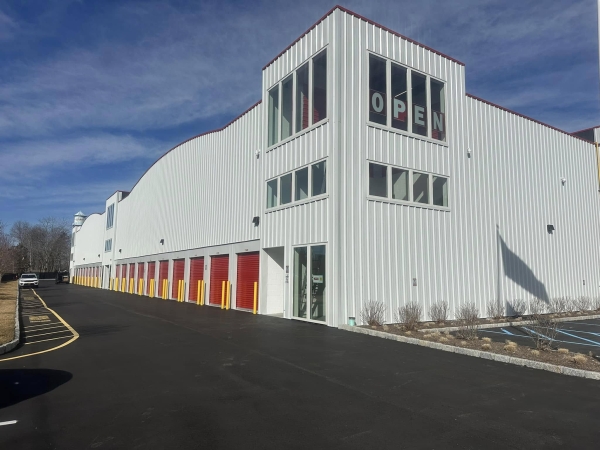 Facility photo: //images.sparefoot.com/medium/24476969e13887e421c.jpg