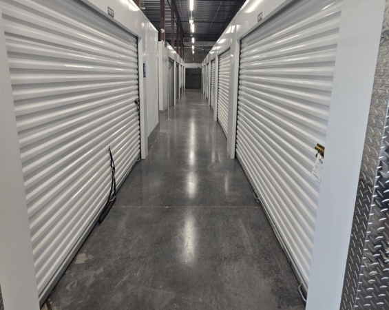 Facility photo: //images.sparefoot.com/medium/24477869da3934f41ca.jpg