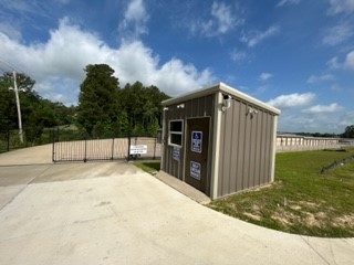 Facility photo: //images.sparefoot.com/medium/24479569d1009d0106b.jpg