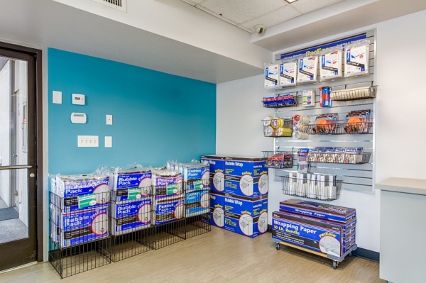 Facility photo: //images.sparefoot.com/medium/24481169d5180961649.jpg