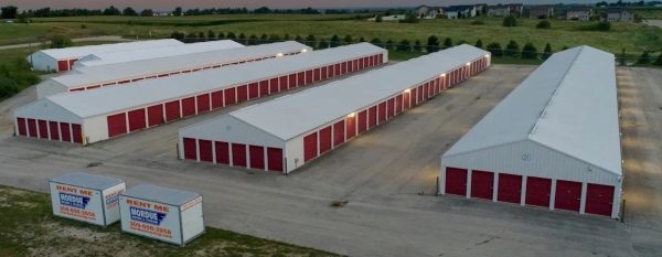 Facility photo: //images.sparefoot.com/medium/24482369ebca33d85aa.jpg