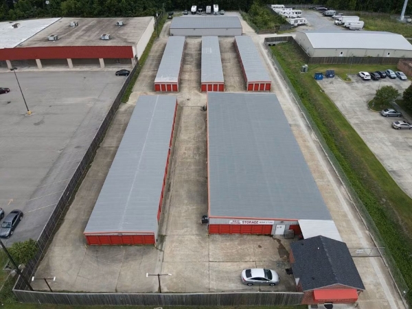 Facility photo: //images.sparefoot.com/medium/24485069d850389b5da.jpg