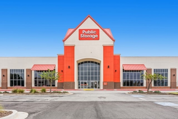 Facility photo: //images.sparefoot.com/medium/24486669df96180a583.jpg