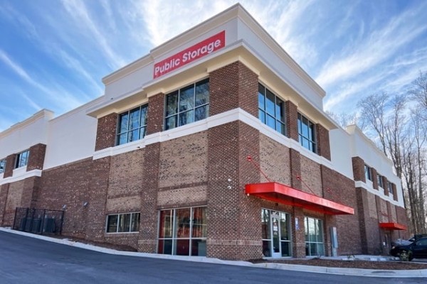 Facility photo: //images.sparefoot.com/medium/24488669e62760ed9a6.jpg