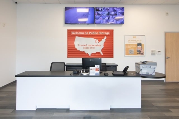 Facility photo: //images.sparefoot.com/medium/24489069e23339a5d65.jpg