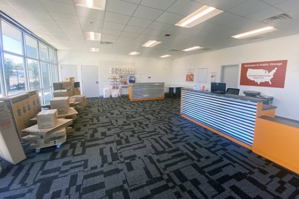 Facility photo: //images.sparefoot.com/medium/24491269e4d5bac3b10.jpg