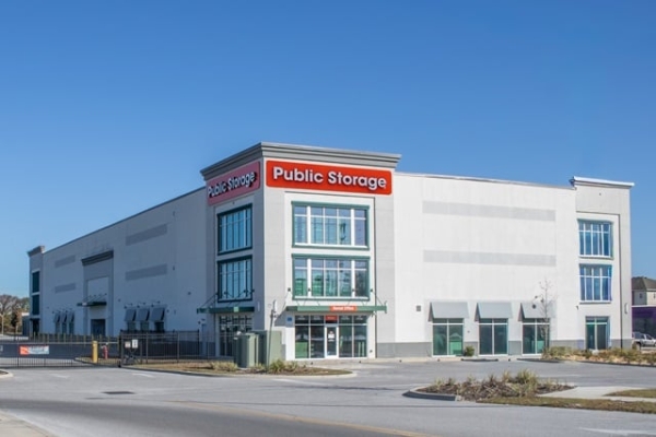 Facility photo: //images.sparefoot.com/medium/24492669e2338633d40.jpg