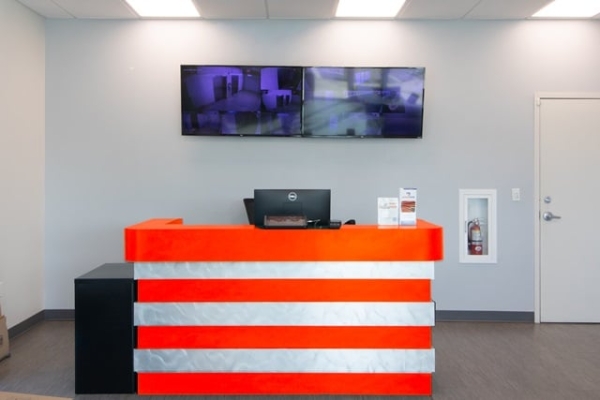 Facility photo: //images.sparefoot.com/medium/24492669e23387ede93.jpg