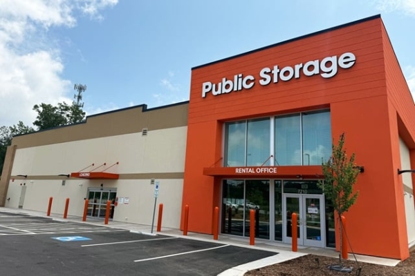 Facility photo: //images.sparefoot.com/medium/24492969e6286317033.jpg