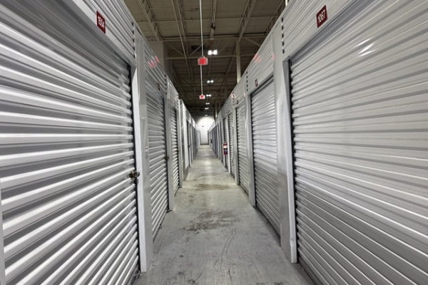 Facility photo: //images.sparefoot.com/medium/24495669e62b19ec5ad.jpg