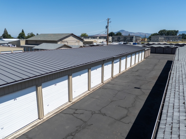 Facility photo: //images.sparefoot.com/medium/24507469e85afb9e403.jpg